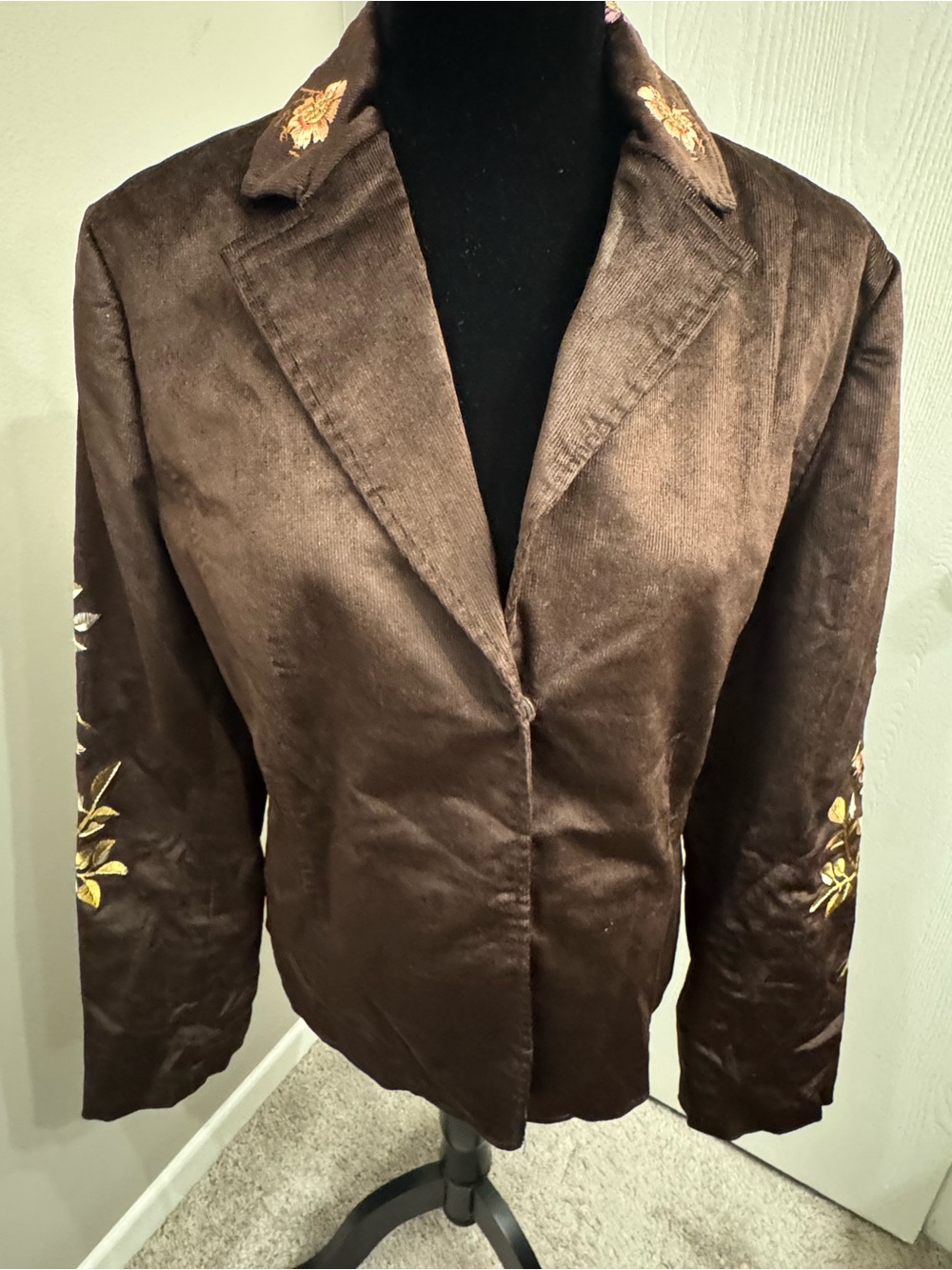 Vintage Embroidered Brown Corduroy Women's Blazer by Evelyn